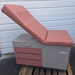 RITTER 104 MEDICAL/ GYNECOLOGICAL EXAMINATION TABLE